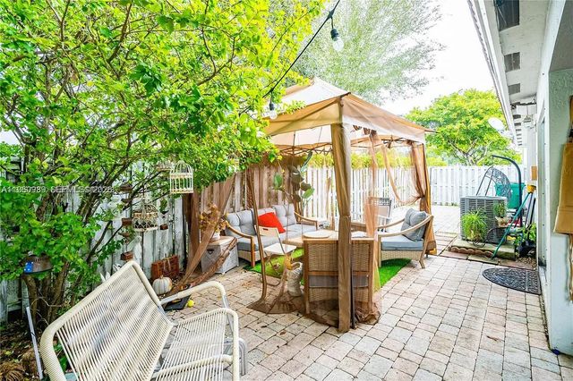 11276 NW 58th Ter, Doral, FL 33178