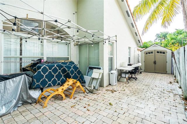 11276 NW 58th Ter, Doral, FL 33178