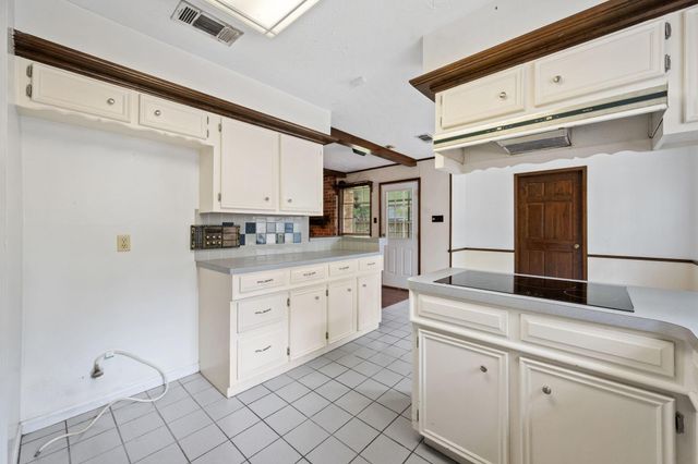 2006 Running Springs Drive, Kingwood, TX 77339