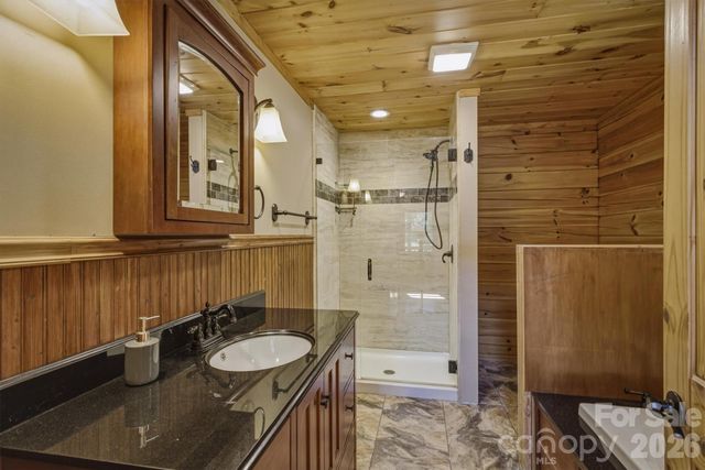 732 Grandview Peaks Drive, Nebo, NC 28761