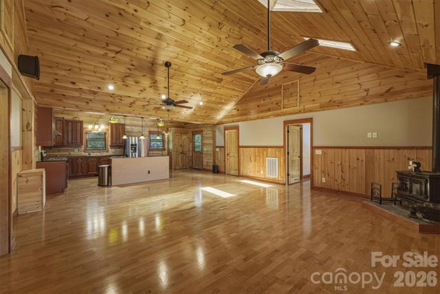 732 Grandview Peaks Drive, Nebo, NC 28761