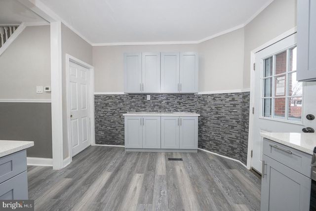 307 POPLAR ST, Darby, PA 19023