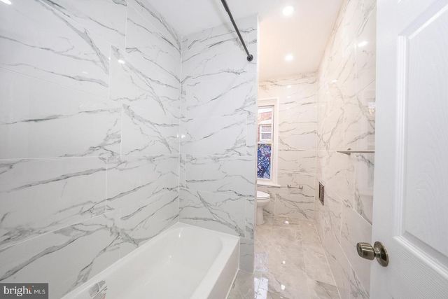 307 POPLAR ST, Darby, PA 19023