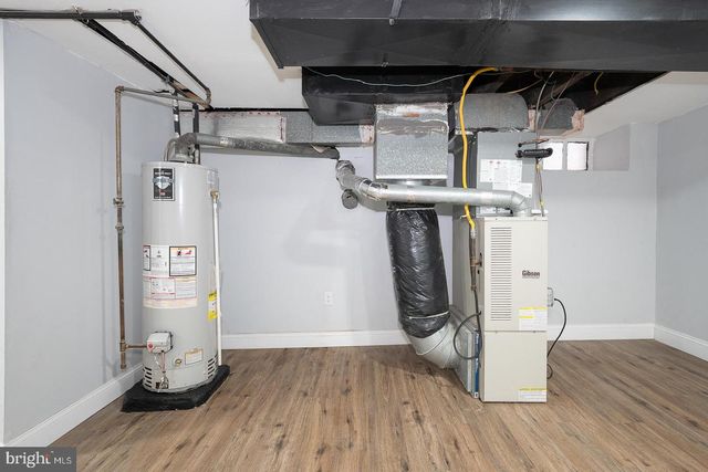 307 POPLAR ST, Darby, PA 19023