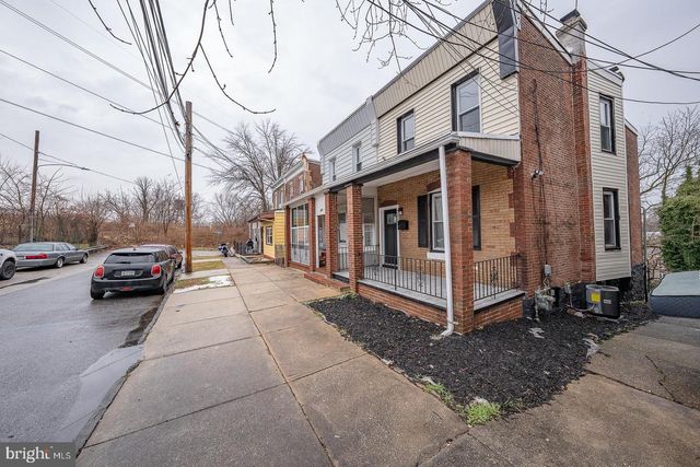 307 POPLAR ST, Darby, PA 19023