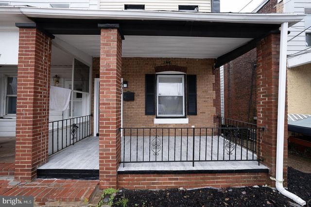 307 POPLAR ST, Darby, PA 19023