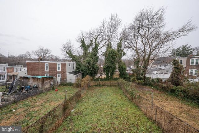 307 POPLAR ST, Darby, PA 19023