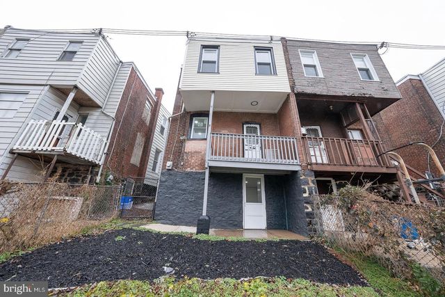 307 POPLAR ST, Darby, PA 19023