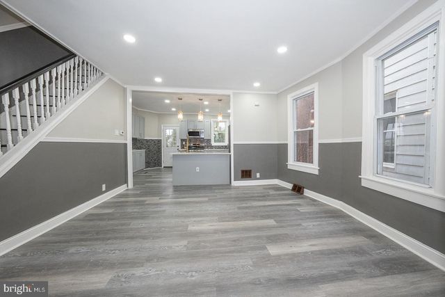 307 POPLAR ST, Darby, PA 19023