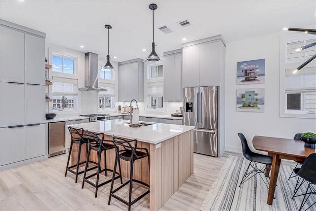 213 Teakwood Dr, Port Aransas, TX 78373