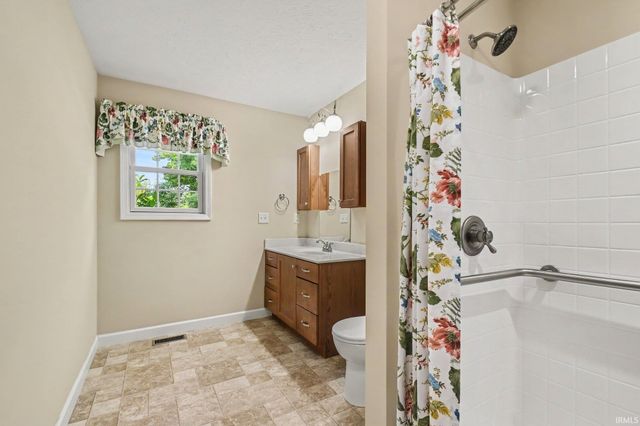 110 N Scott Street, Middlebury, IN 46540