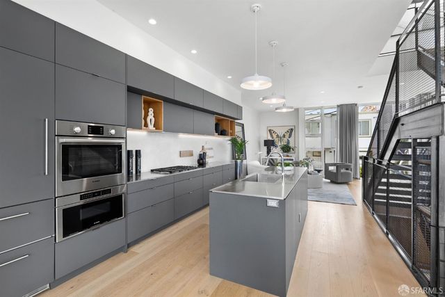 147 Bronte Street, San Francisco, CA 94110