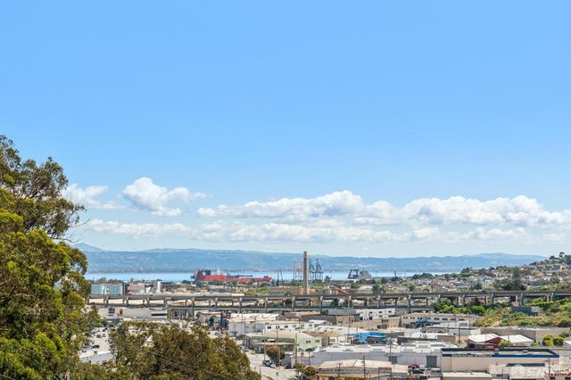 147 Bronte Street, San Francisco, CA 94110