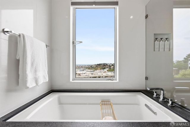 147 Bronte Street, San Francisco, CA 94110