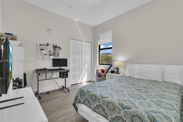 7925 NW 104th Ave 28, Doral, FL 33178