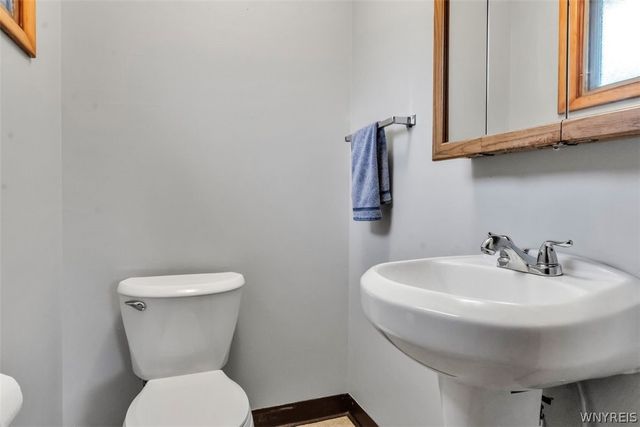 2932 Krueger Road, Wheatfield, NY 14120