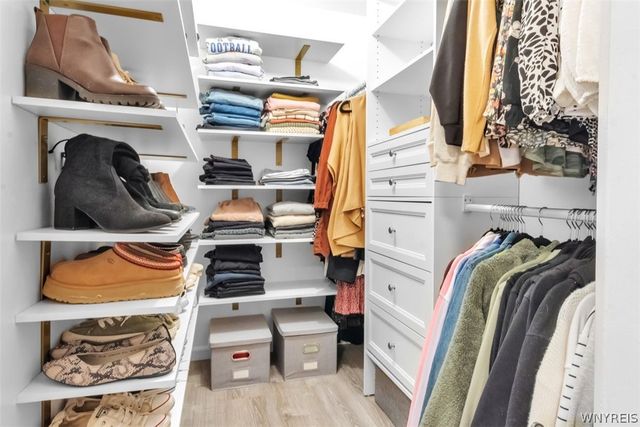 2932 Krueger Road, Wheatfield, NY 14120