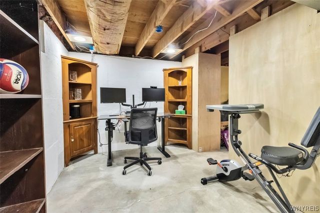 2932 Krueger Road, Wheatfield, NY 14120