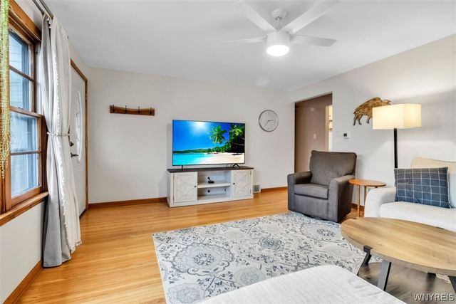 2932 Krueger Road, Wheatfield, NY 14120