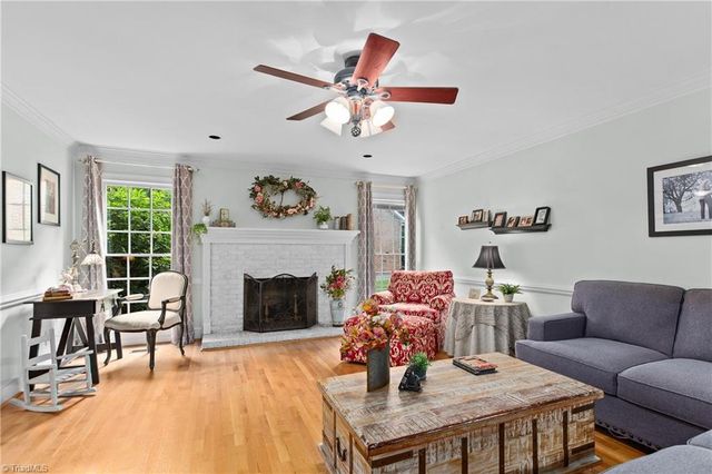 806 Mcnair Court, High Point, NC 27265