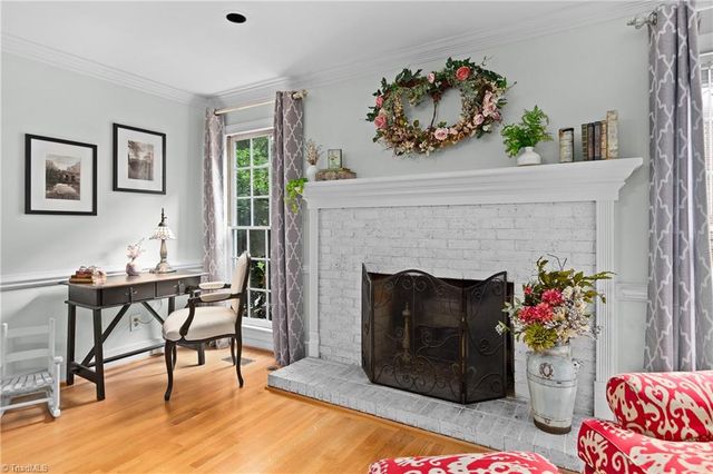 806 Mcnair Court, High Point, NC 27265