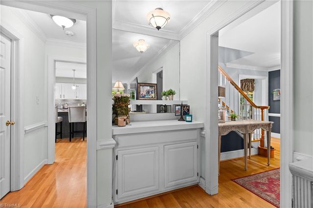 806 Mcnair Court, High Point, NC 27265