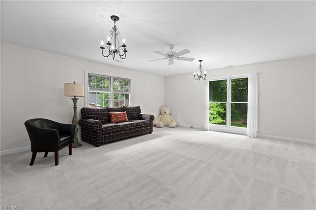 806 Mcnair Court, High Point, NC 27265