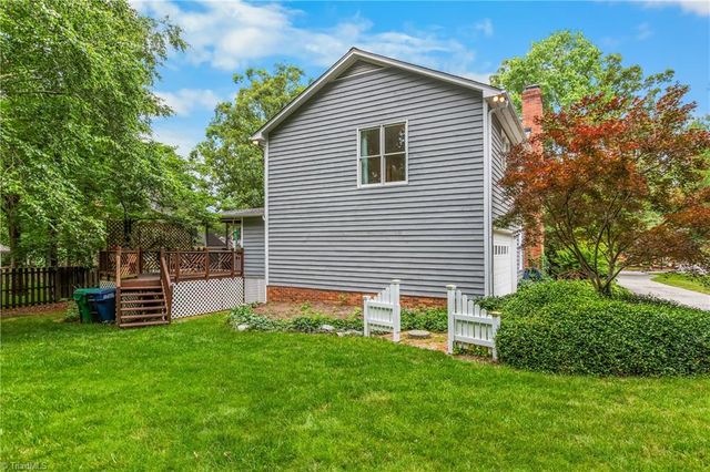 806 Mcnair Court, High Point, NC 27265