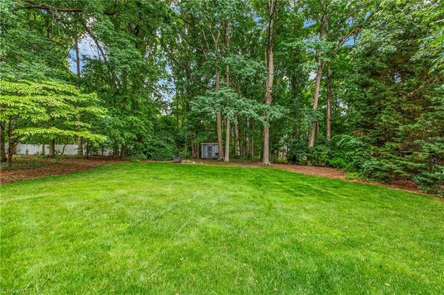 806 Mcnair Court, High Point, NC 27265