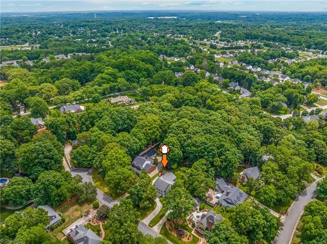 806 Mcnair Court, High Point, NC 27265
