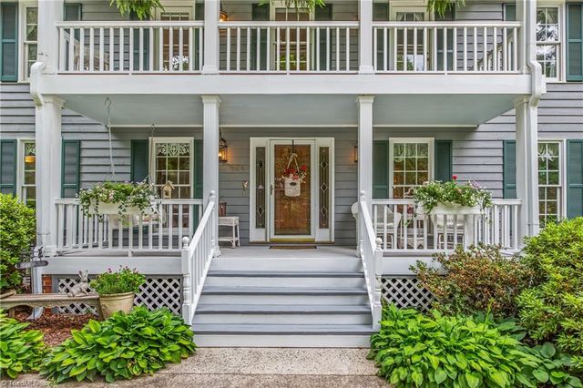 806 Mcnair Court, High Point, NC 27265