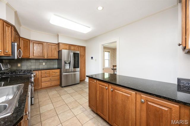 110 N 32nd Street, Belleville, IL 62226