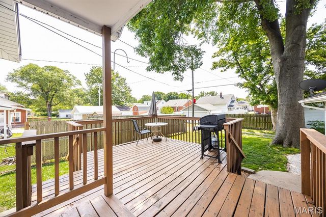 110 N 32nd Street, Belleville, IL 62226