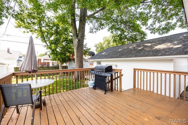 110 N 32nd Street, Belleville, IL 62226