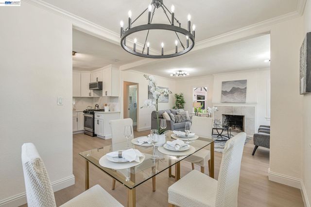 6927 Sunkist Dr, Oakland, CA 94605