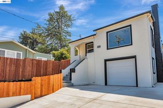 6927 Sunkist Dr, Oakland, CA 94605