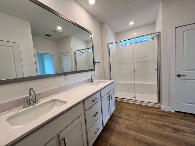 1925 Crooked Creek ST, Leander, TX 78641