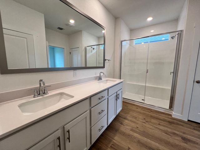 1925 Crooked Creek ST, Leander, TX 78641