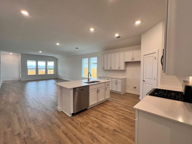 1925 Crooked Creek ST, Leander, TX 78641