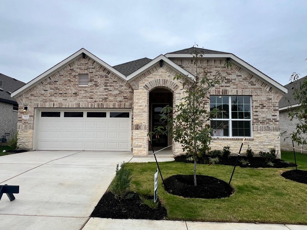 1925 Crooked Creek ST, Leander, TX 78641