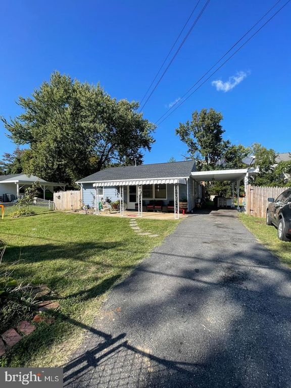 3900 ELMWOOD DR, Alexandria, VA 22303