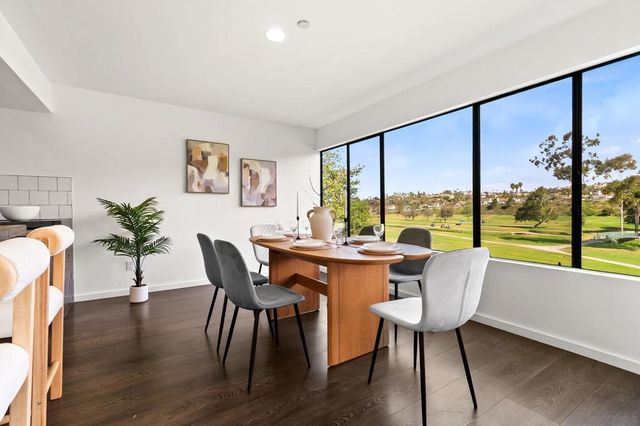2556 Navarra Drive C, Carlsbad, CA 92009