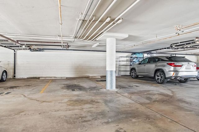 2556 Navarra Drive C, Carlsbad, CA 92009