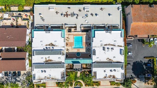 2556 Navarra Drive C, Carlsbad, CA 92009