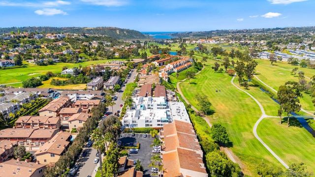 2556 Navarra Drive C, Carlsbad, CA 92009
