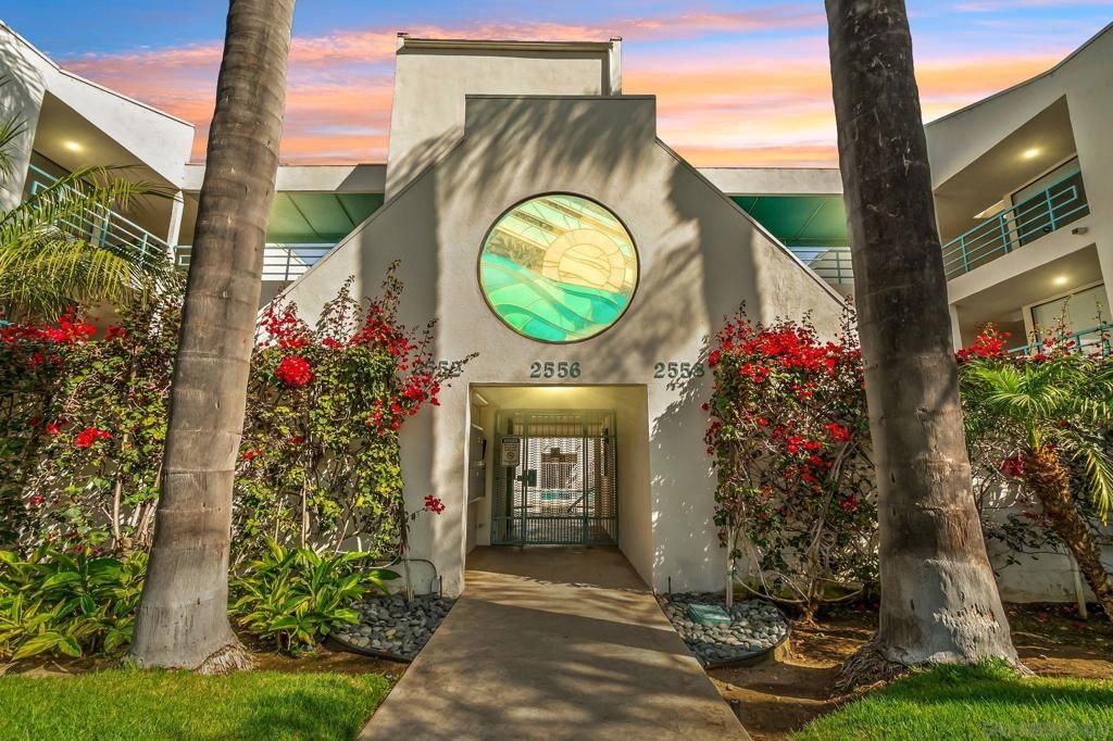 2556 Navarra Drive C, Carlsbad, CA 92009