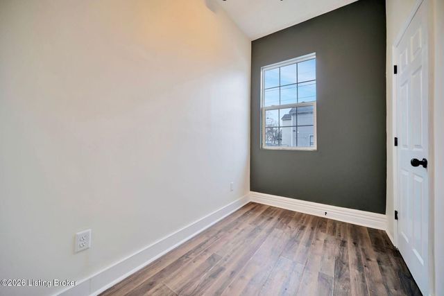 528 M St, Louisville, KY 40208