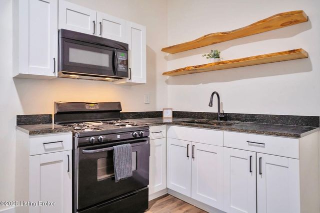 528 M St, Louisville, KY 40208