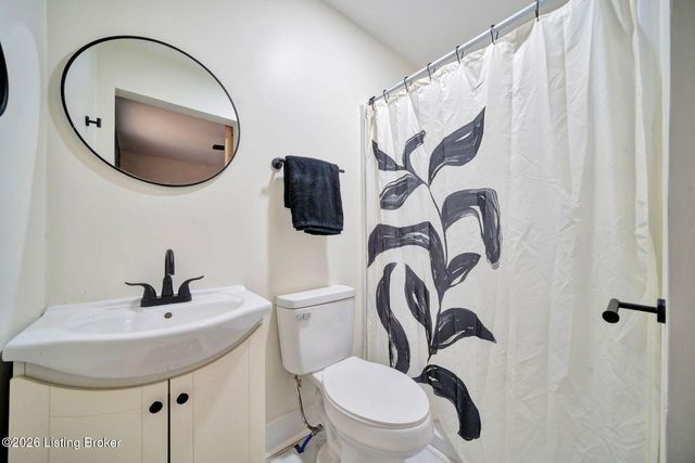 528 M St, Louisville, KY 40208