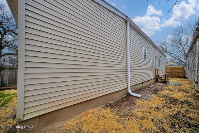 528 M St, Louisville, KY 40208